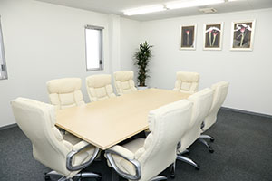 meetingroom-1.jpg